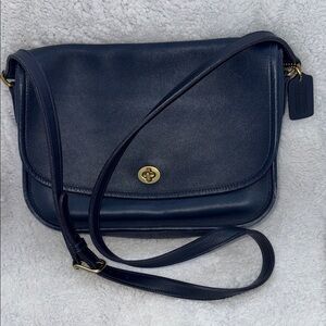 Vintage Coach Ocean Blue glove tanned leather city bag, Crossbody 9790